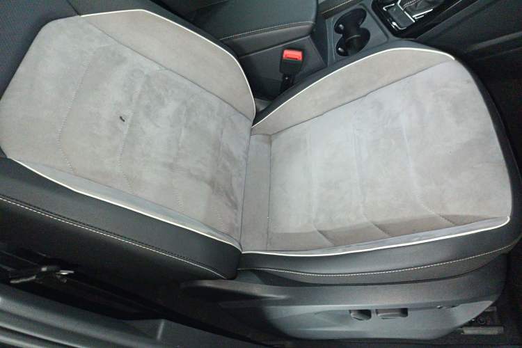 Used Volkswagen Tayron 2022 380TSI Four-Wheel Drive R-Line Connected Version Right Front Seat