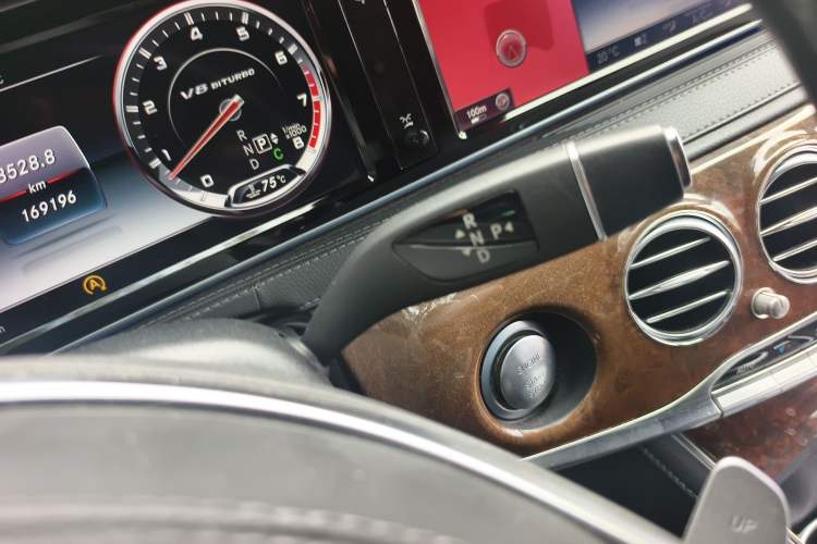 Used Mercedes-Benz S-Class AMG 2014 AMG S 63 L 4MATIC Gear Lever