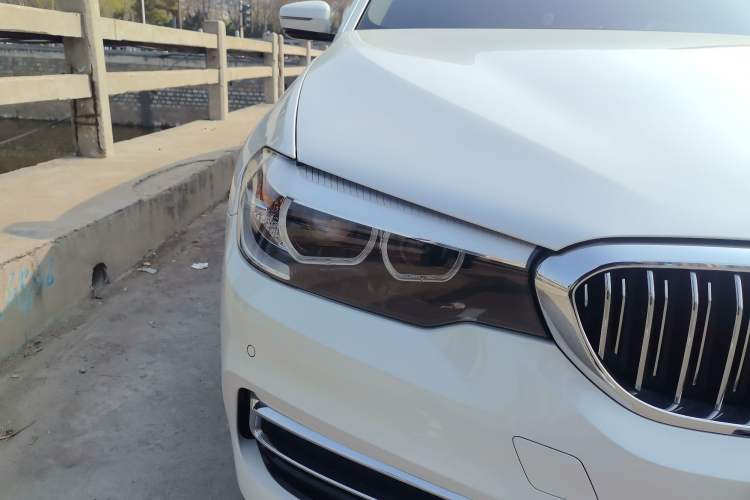 Used BMW 5 Series 2019 Facelifted 530Li Leading Edition Luxury Package