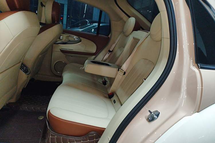 Used ORA Ballet Cat 2022 401 km Nutcracker Edition
