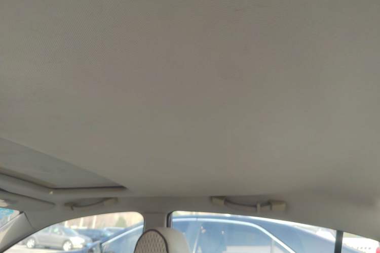 Used Bestune B50 2013 1.6L automatic luxury version Headliner