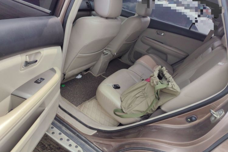 Used BYD S6 2013 Jingyue Edition 2.4L Manual Luxury Model 5 Seats
