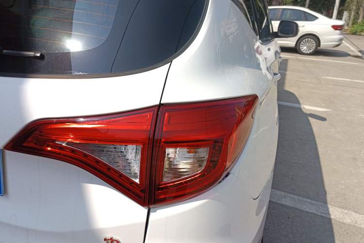 Used BYD Song 2016 GaiShi Edition 1.5TI Manual Elite Model Right Rear Taillight