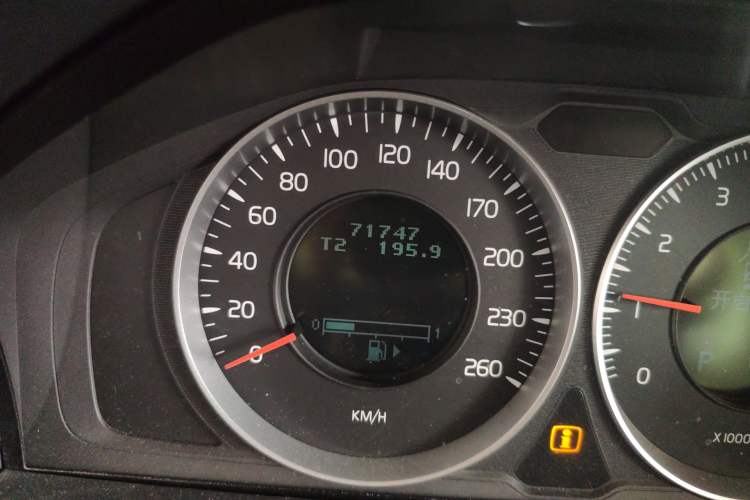 Used Volvo S60 2012 1.6T DRIVe Comfort Edition Odometer Close Up