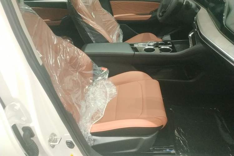 Used Changan Eado 2025 PLUS 1.4T Dual-Clutch High-Energy Version