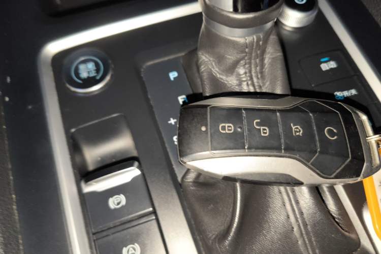 Used BYD Tang 2018 2.0T Automatic SmartConnect Prestige 5-Seater Emission Standard China V
