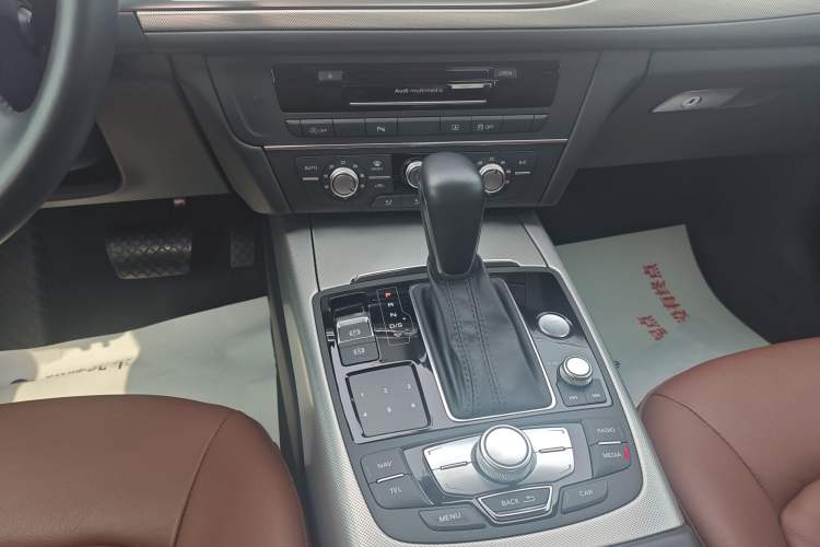 Used Audi A6L 2018 30th Anniversary Edition 35 TFSI Fashion Model