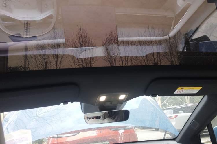 Used ONVO L60 2024 60 kWh Rear-Drive Version