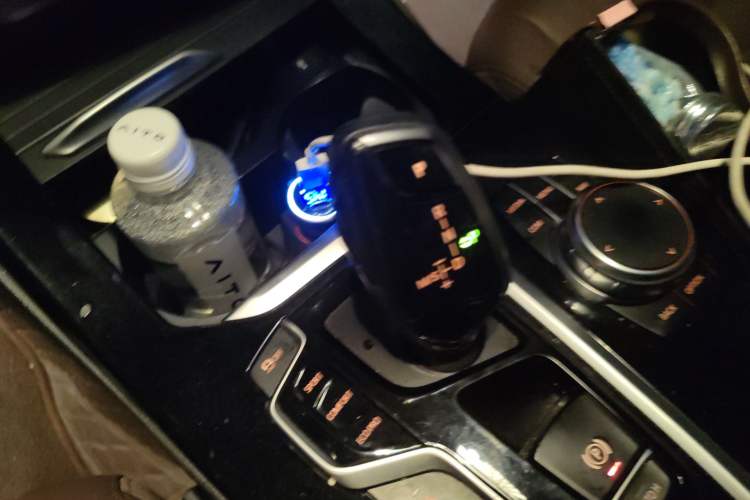 Used BMW X3 2018 xDrive25i Luxury Package China VI Emission Standard Gear Lever