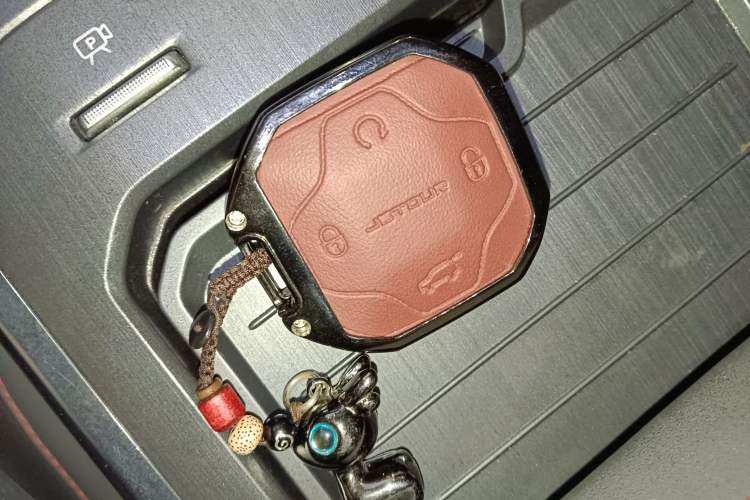 Used JETOUR Traveler 2023 2.0T All-Wheel Drive CrossPRO+
