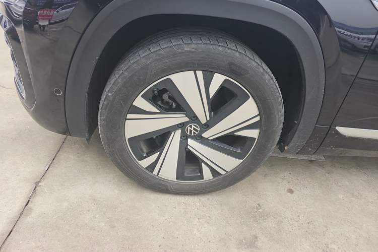 Used Volkswagen Teramont X 2024 380TSI Four-Wheel Drive Prestige Luxury Edition Left Front Wheel Hub