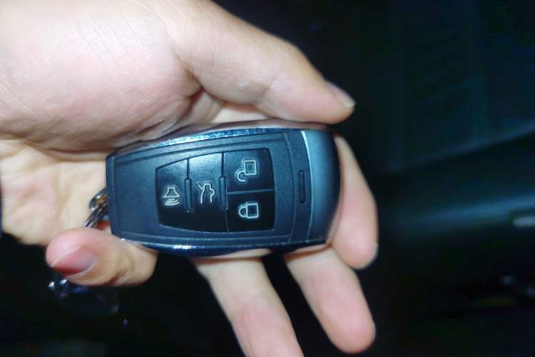 Used BAIC Senova X65 2015 2.0T Automatic Elite Model