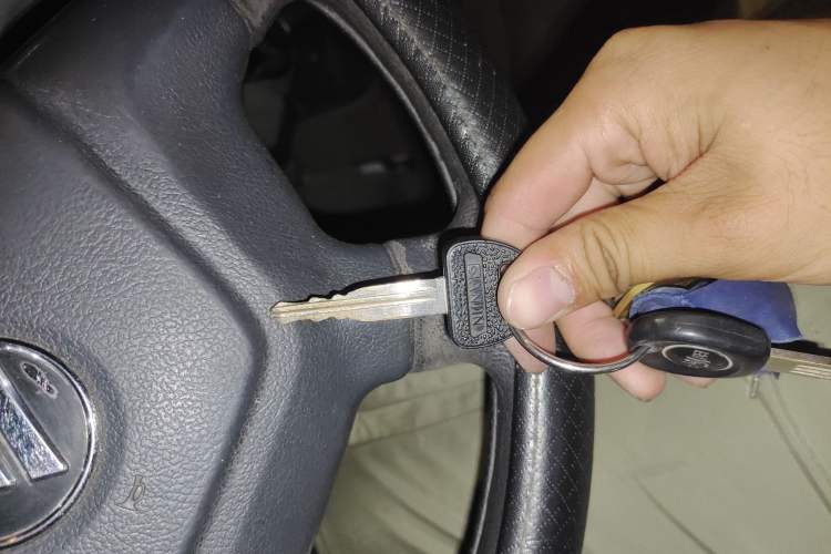 Used Foton Scenic G7 2016 2.0L Commercial Version Short Wheelbase Flat Roof 4Q20M