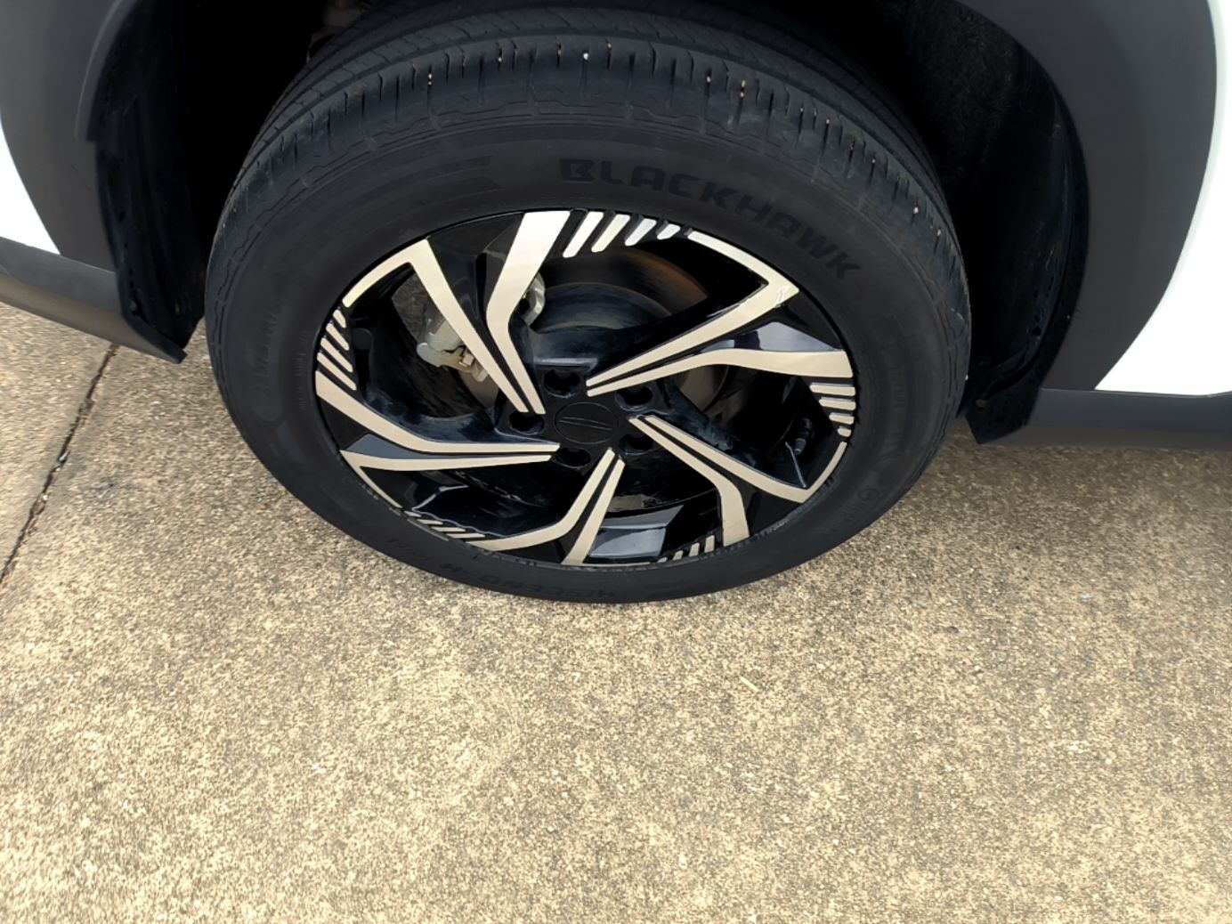 Geely Auto Emgrand X7 Sport 2023 Boyue COOL 1.5TD Smart Connectivity Model — снимка 11