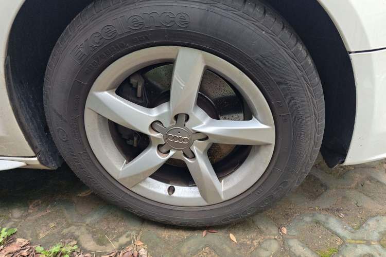 Used Audi A4L 2013 35 TFSI Automatic Comfort Model
