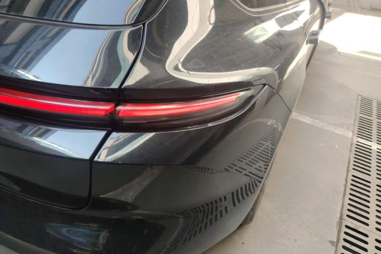 Used Nio ET5T 2024 75kWh Touring Right Rear Taillight