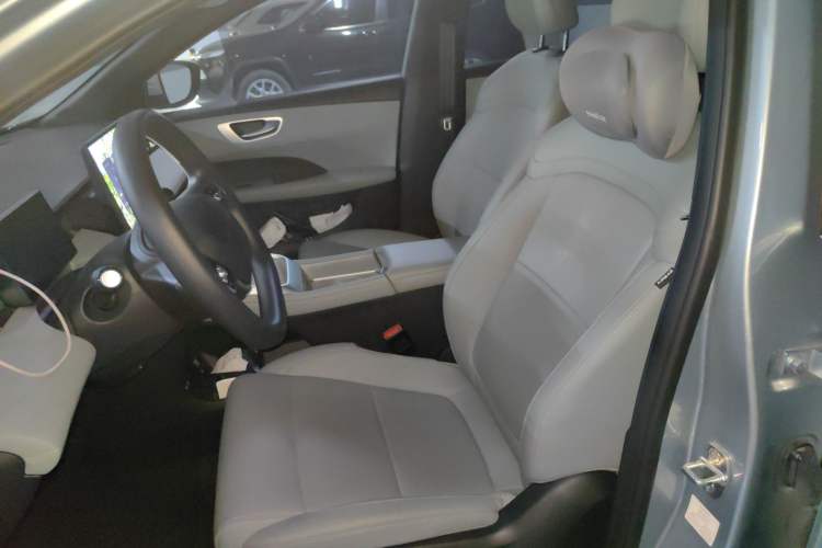 Used Roewe D6 2025 450km Deluxe Edition