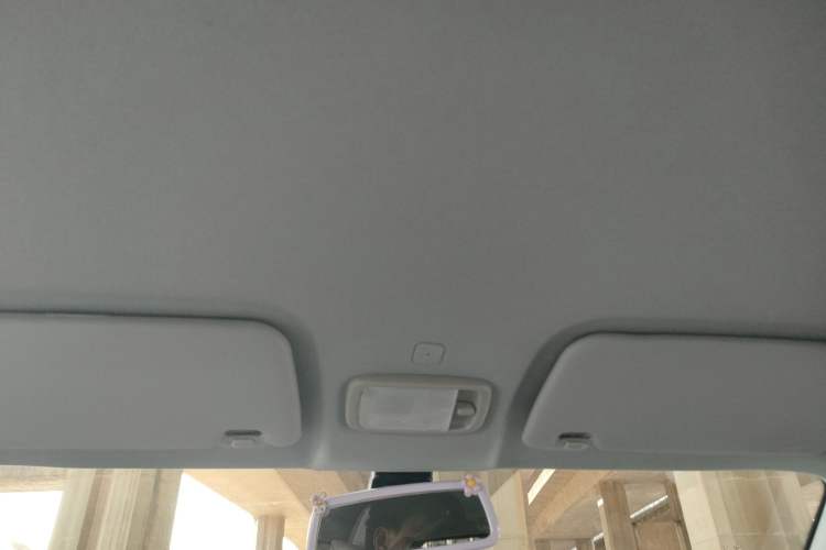 Used Chery QQ Ice Cream 2022 170km Sundae Phosphate Lithium-Ion