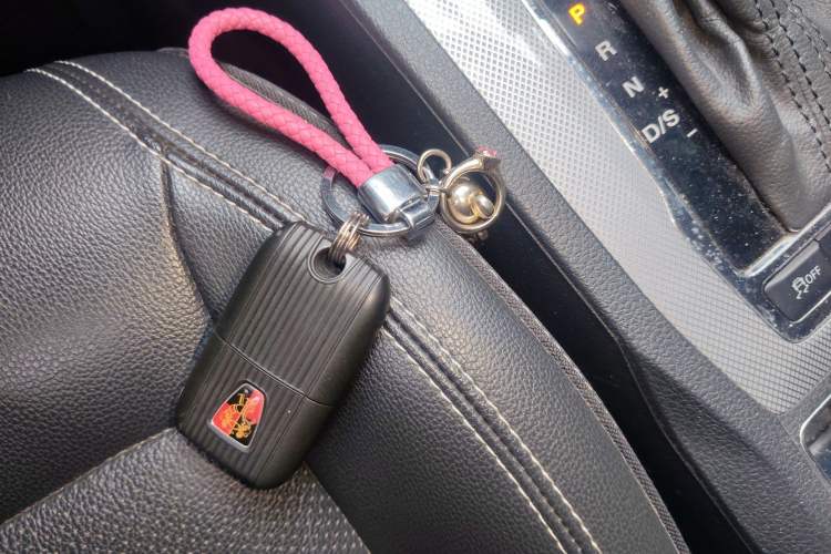 Used Roewe RX5 2016 20T Two-Wheel Drive Automatic Flagship Edition
