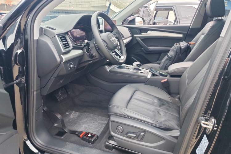 Used Audi Q5L 2020 Updated 40 TFSI Prestige Fashion Edition Left Front Seat