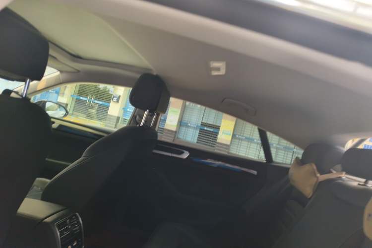 Used Volkswagen FAW-Volkswagen CC 2023 380TSI Striking Edition Headliner