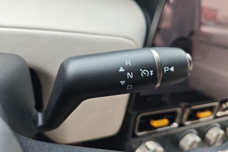 Used iCAR V23 2025 501 Four-Wheel Drive Intelligent Driving Version Gear Lever