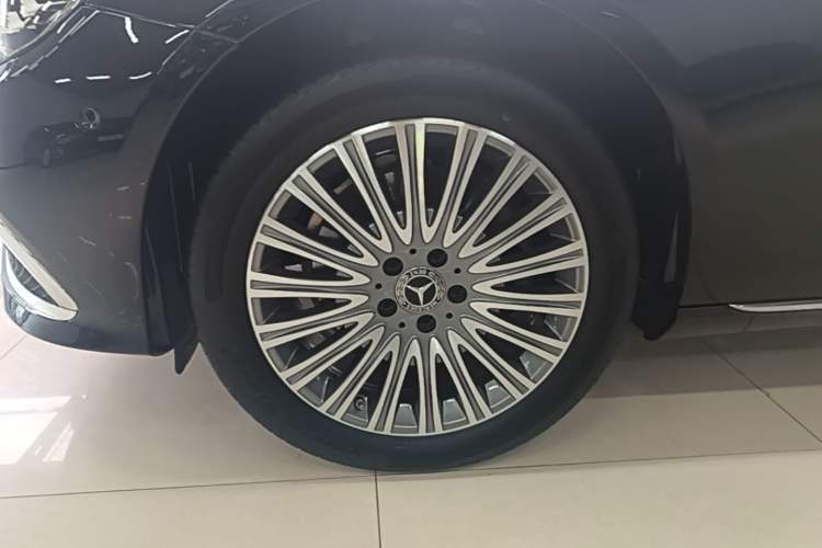 Used Mercedes-Benz E-Class 2022 Revised Version E 300 L Fashion Edition
