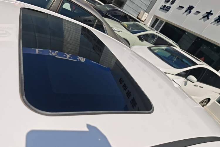 Used Hyundai Elantra (6th Generation / Lingdong) 2019 1.4T Dual-Clutch Xuan Dong · Dynamic Model Roof