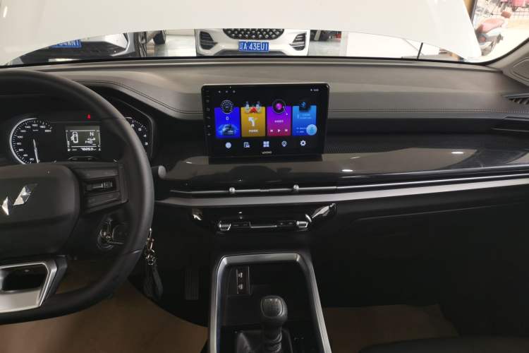 Used Wuling Jiachen 2022 1.5L Manual Enjoyment Elite Model Audio And AC Panel