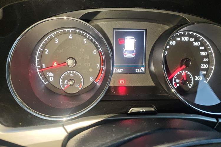 Used Volkswagen Touran 2018 Volkswagen Touran L 280TSI DSG Luxury Edition 7 Seats
