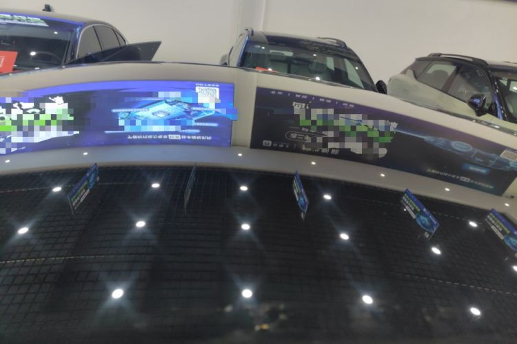 Used Tesla Model Y 2021 Long-Range All-Wheel-Drive Version
