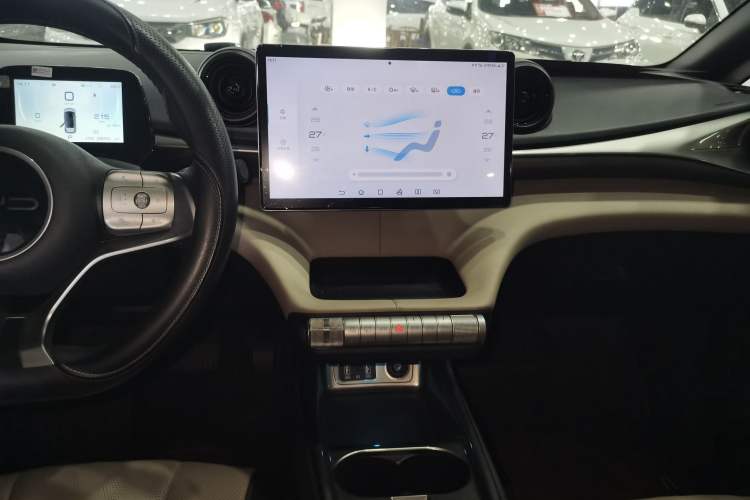 Used BYD Dolphin 2023 420 km Free Version Audio And AC Panel