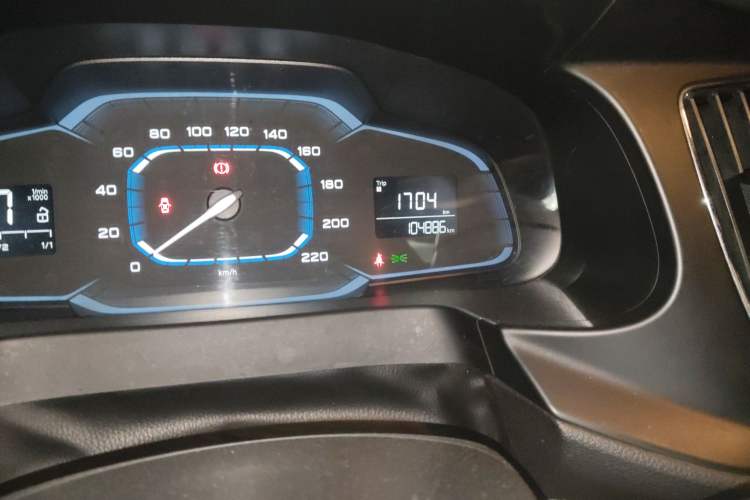 Used Roewe 360 2016 1.5L Manual Smart Screen Version
