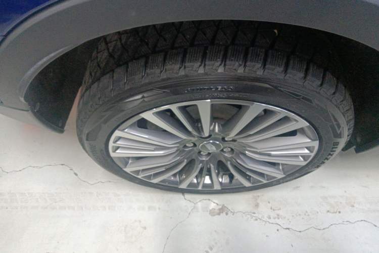 Used Cadillac XT4 2024 28T Two-Wheel-Drive Prestige Version
