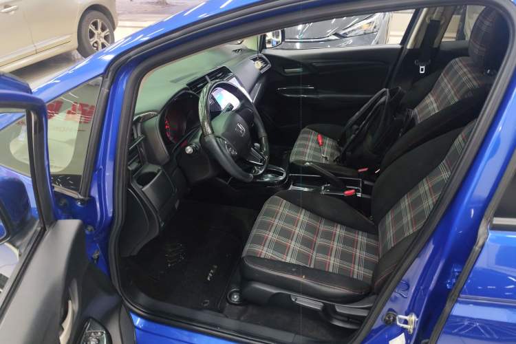 Used Honda Fit 2018 1.5L CVT Comfort Sunroof Version