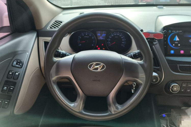 Used Hyundai ix35 2010 2.0L Manual Two-Wheel Drive New Edition GL
