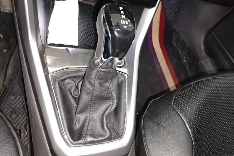 Used Volkswagen T-Cross 2019 1.5L Automatic Comfort Edition Gear Lever