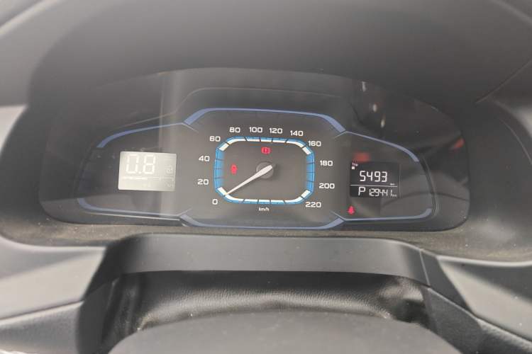 Used Roewe 360 2015 1.5L Automatic Luxury Edition Odometer Close Up