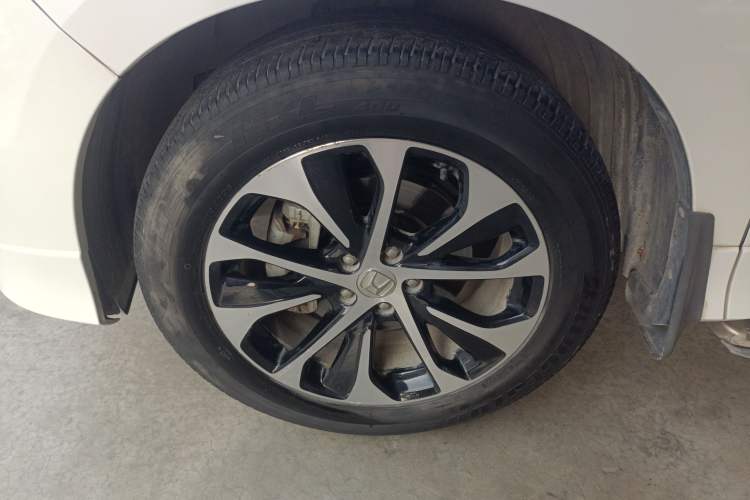 Used Honda Avancier 2017 240TURBO Two-Wheel Drive Comfort Version
