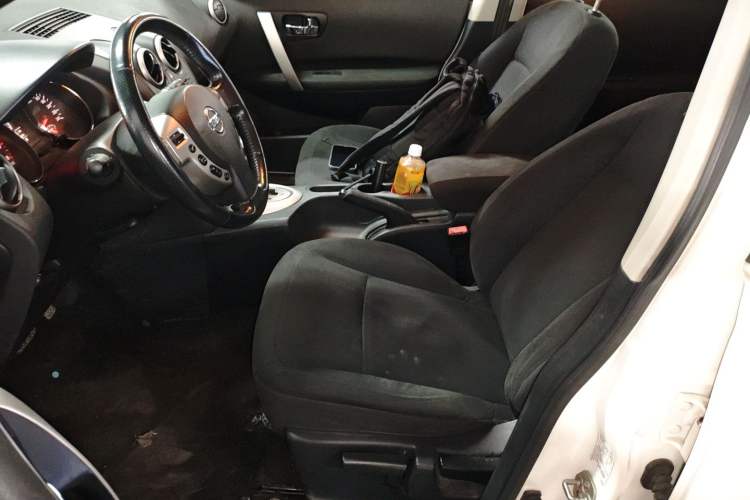 Used Nissan Qashqai 2015 2.0 XL Coolfire CVT 2WD Left Front Seat