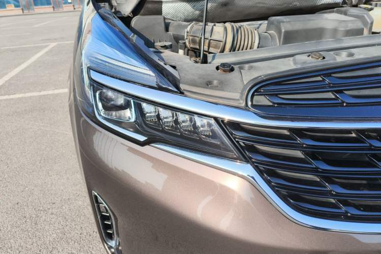 Used Buick GL8 2021 Land Cruiser Executive Class 652T Smart Luxury Model