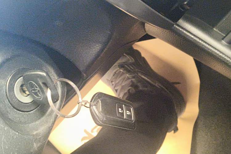 Used Toyota YARiS L Zhi Xuan 2016 Revised 1.5E CVT Charming Edition
