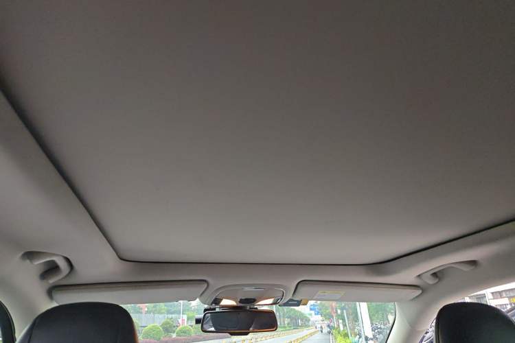 Used Jeep Cherokee 2020 2.0L Two-Wheel Drive Classic Sports Edition
