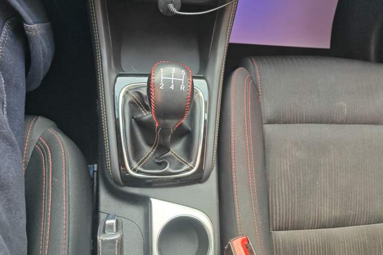 Used Changan Eado 2018 High-Energy Edition 1.6L GDI Manual RuiFeng Model China V Standard