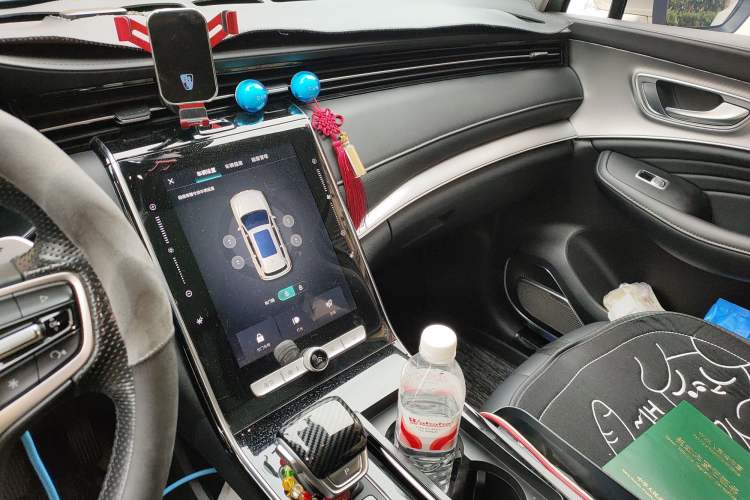 Used Roewe RX5 eMAX 2020 500 PHEV Smart Cabin Flagship Edition Audio And AC Panel