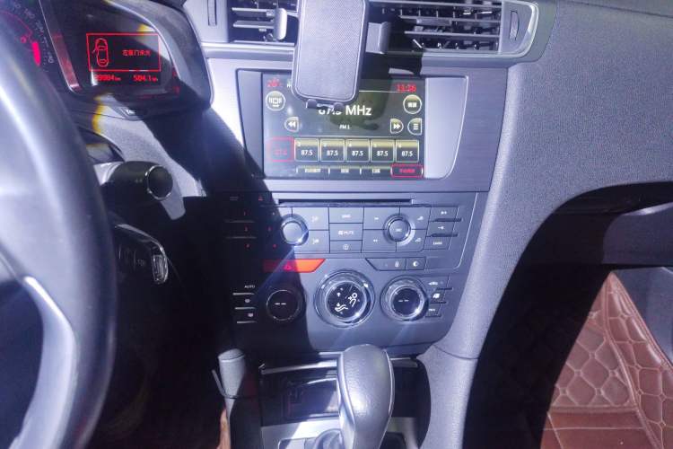 Used DS 5LS 2014 1.6T Elegant Version THP160