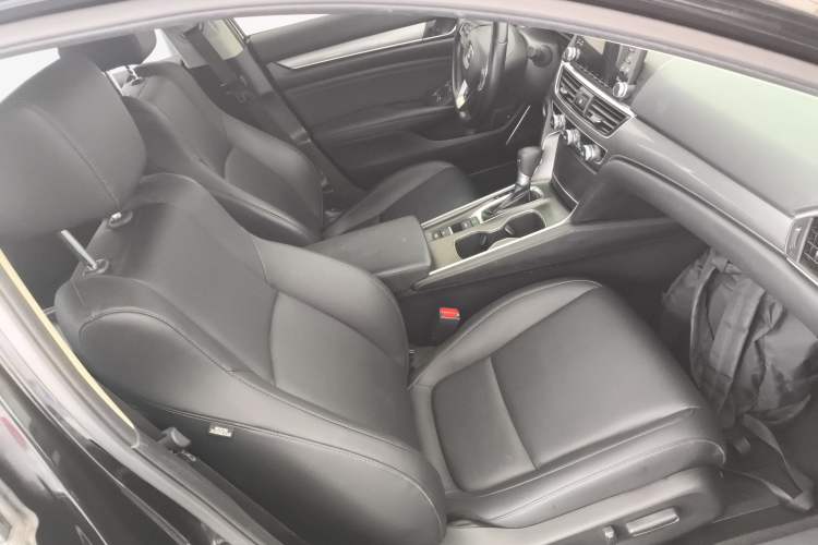 Used Honda Accord 2018 260TURBO Luxury Edition China VI Right Front Seat