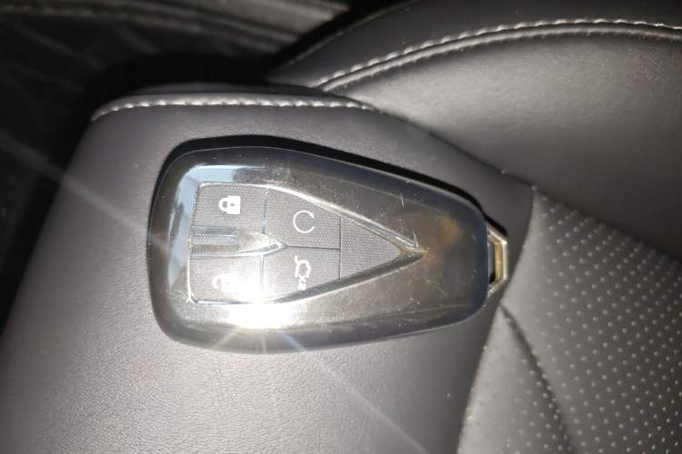 Used CHANGAN CS75 PLUS 2025 Model, 3rd Generation Champion Edition 1.5T Jinghang Version
