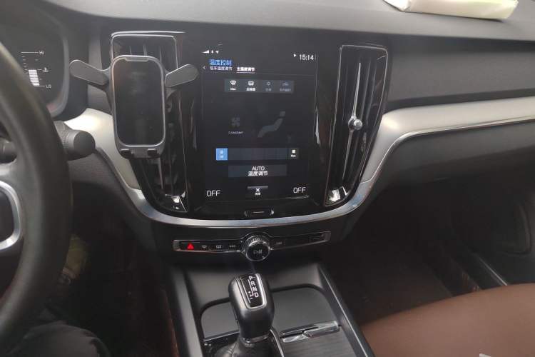 Used Volvo S60 2021 T4 Zhiyi Luxury Edition
