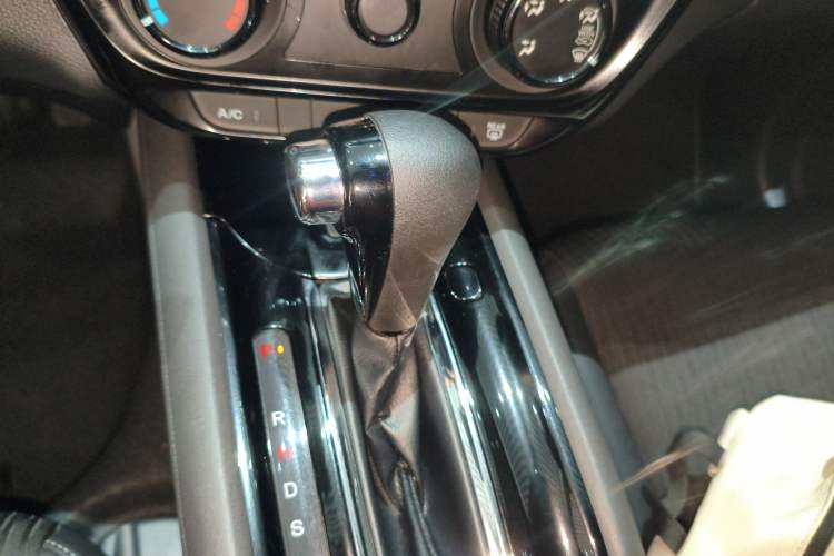 Used Honda Vezel 2020 1.5L CVT Pioneer Edition